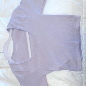 Ribbed / fitted pale lavender crop top